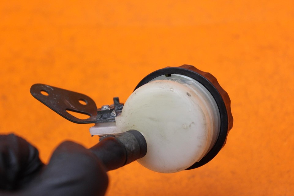 2005 2006 KAWASAKI NINJA ZX6R 636 OEM REAR BACK BRAKE MASTER CYLINDER & eBay