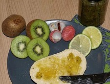 Litschi-, Kiwi Fruchtaufstrich,  fein pürier...