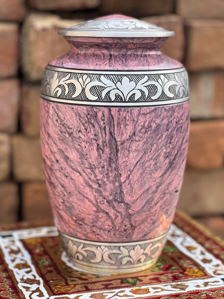 Aesthetic Urne Aus Walnussholz - Mittelgroße Ascheurne Mit Baum-Motiv