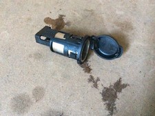 Peugeot 208 2023 12V Steckdose 9666105377 B6