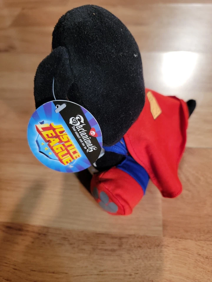 Peluche Skelanimals DC Justice League DAX Superman 6” con etiquetas Toynami Foto 2 de 4