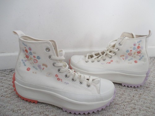 Converse Run Star Hike Embroidered Platform Shoes Size 10.5 NEW Converse Run Star Hike Embroidered Platform Shoes Size 10.5 NEW