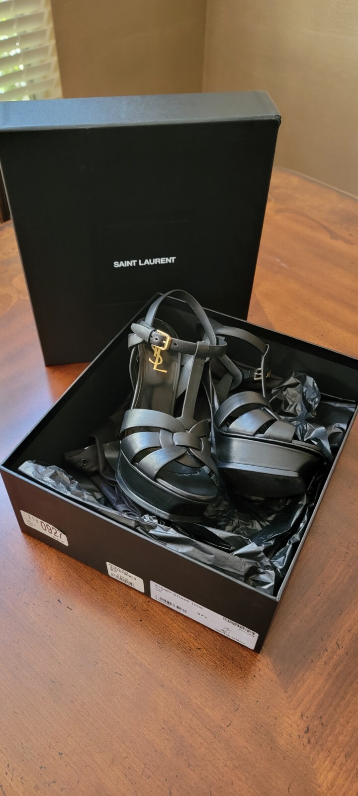Sandali omaggio YSL Yves Saint Laurent in pelle nera taglia 37+