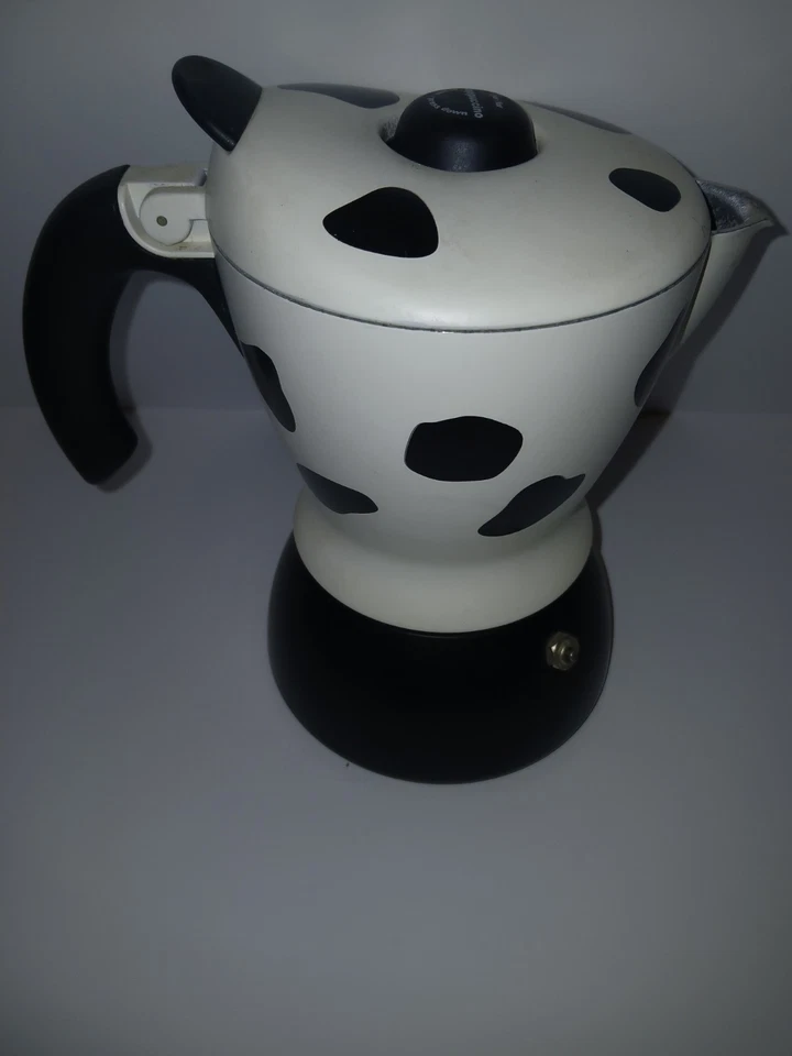 Fogão Bialetti Mukka Express 2 xícaras estampa de vaca máquina de cappuccino preto e branco - Imagem 4 de 4