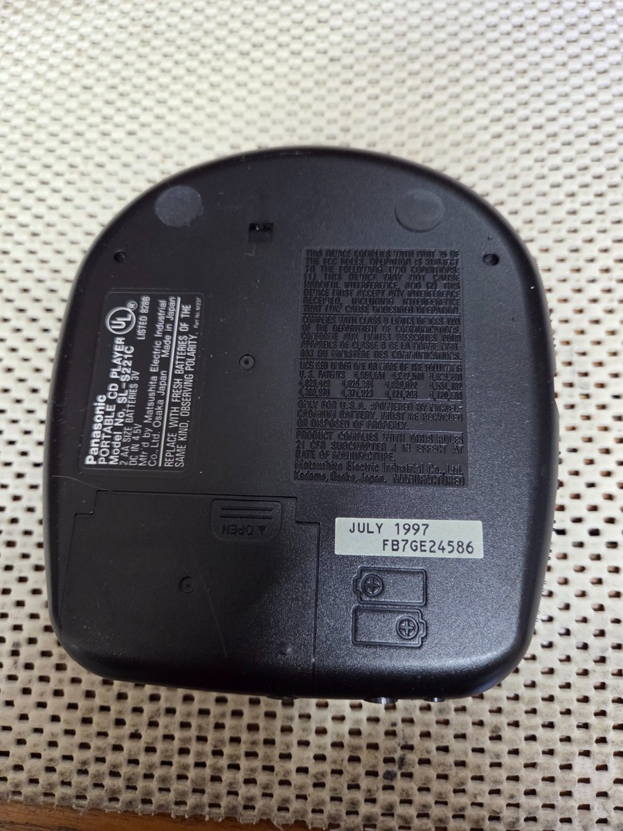 Panasonic Portable CD Player Sl-s221c With Headphones - Fast B20