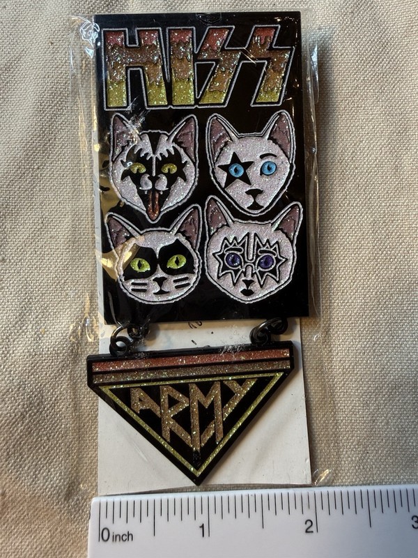 Hiss Kiss Inspired Cat Fiesta Medal