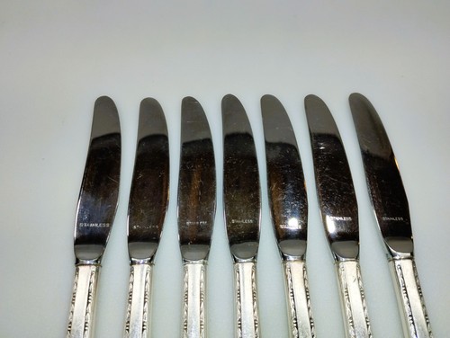 Set of 7 Holmes & Edwards Inlaid IS Lovely Lady Silverplate 8-1/2" Dinner Knives - Picture 2 of 7