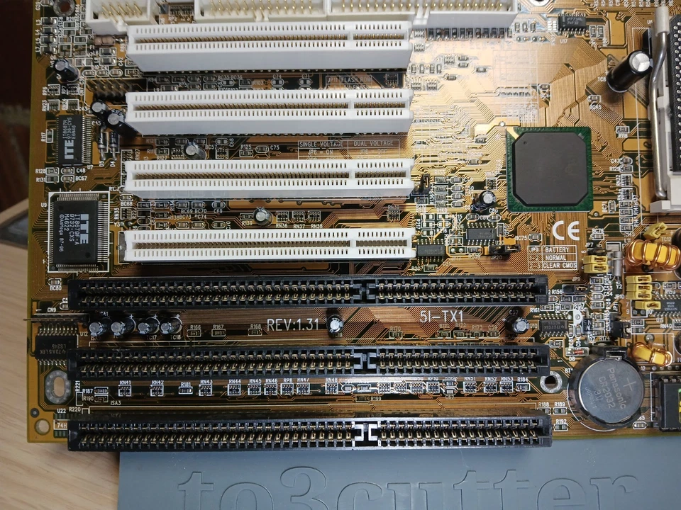 Lucky Star 5I-TX1 ver.1.31 socket 7 + CPU Intel 233MMX + 64Mb - GREAT RETRO PC - Image 4 of 4