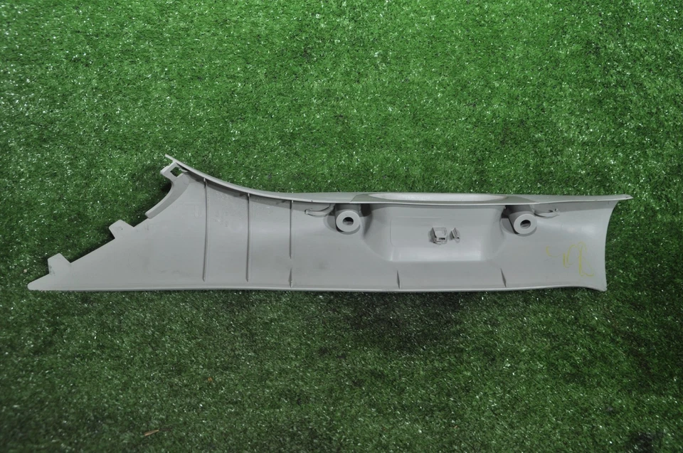 Dodge Ram 1500 2011-2018 delantero derecho interior moldura superior un pilar moldura Foto 3 de 4