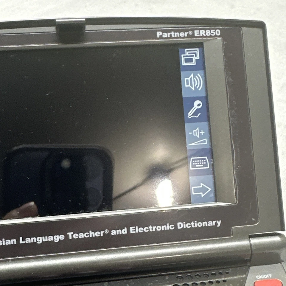 ECTACO PARTNER LANGUAGE TEACHER/ELECTRONIC DICTIONARY ~ P850 English-Russian SD - Image 3 of 4