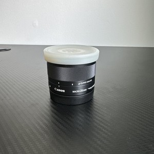 Canon EF-M 28mm f3.5 Macro IS STM Lens