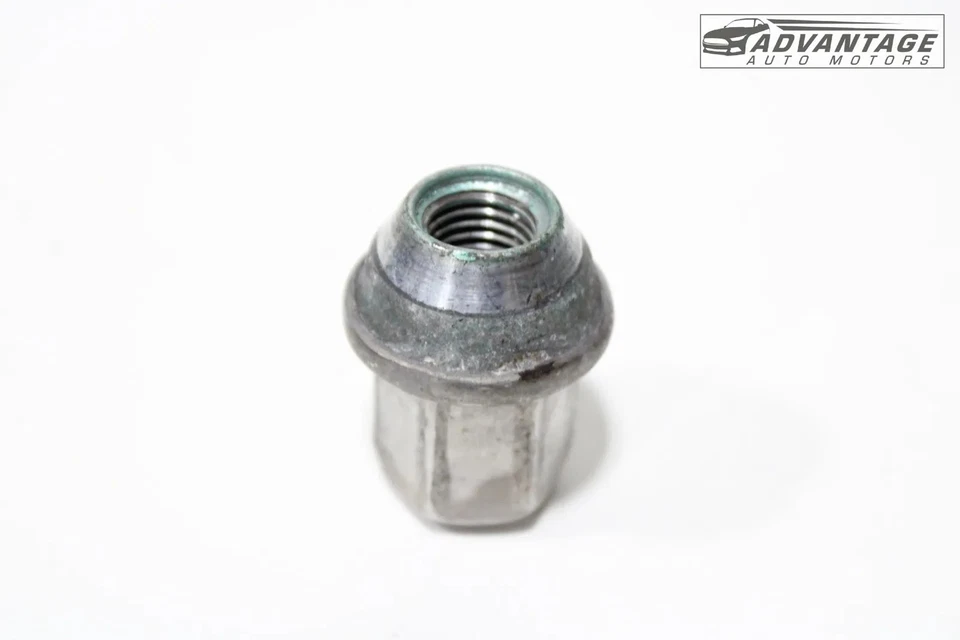 Chevrolet Cruze 2016-2019 juego de 20 pernos de tuerca de llanta delantera y trasera OEM Foto 3 de 4