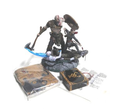 God of War Collector's Edition Kratos and Son Statue Diorama