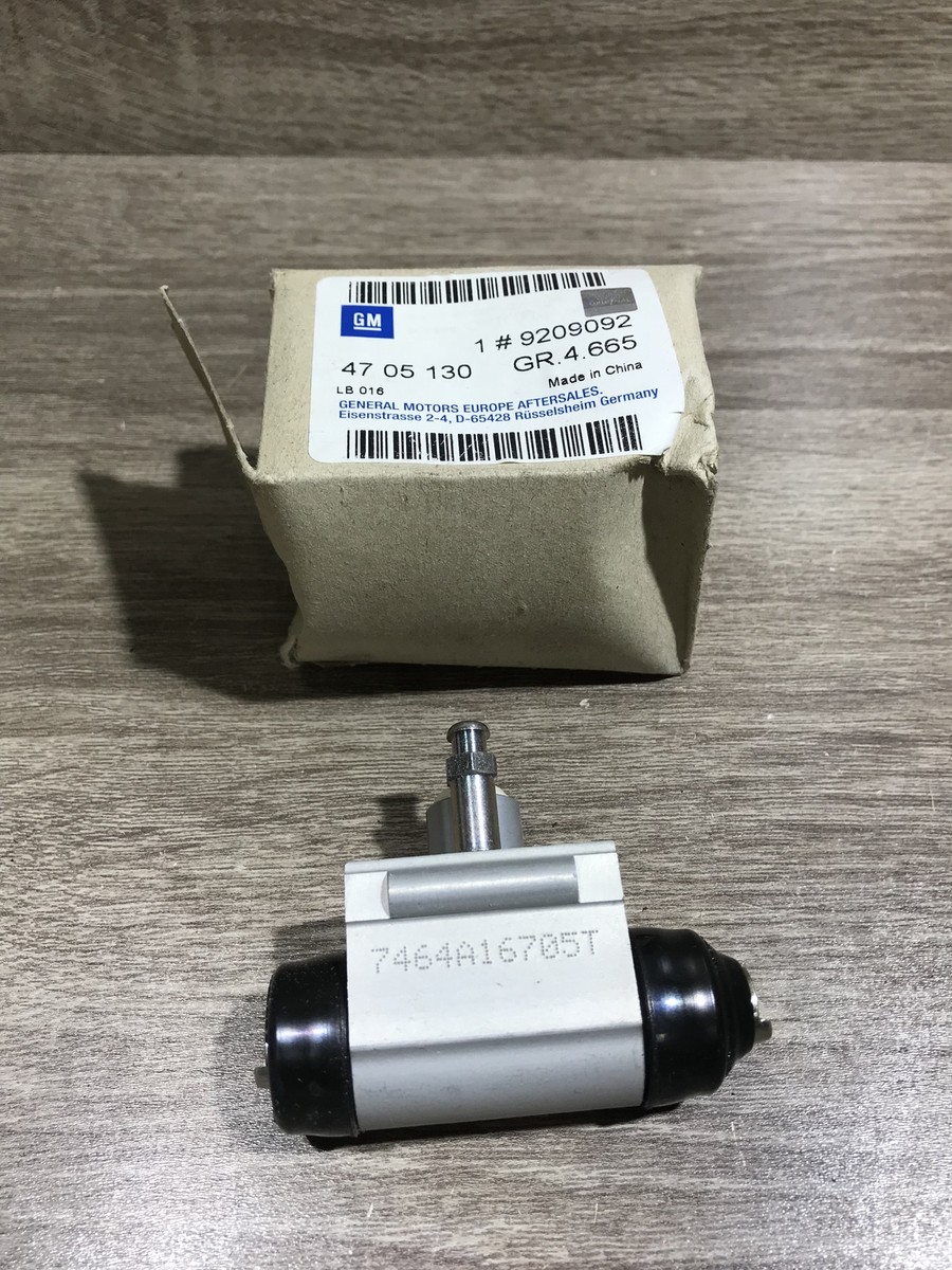 New Genuine OE GM FRONT/BACK BRAKE CALIPERS Cylinder Wheel 9209092 