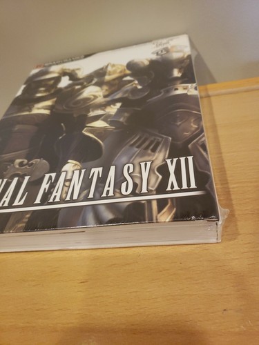 Final Fantasy XII Collector's Strategy Guide Playstation 2 NEW - Picture 3 of 6
