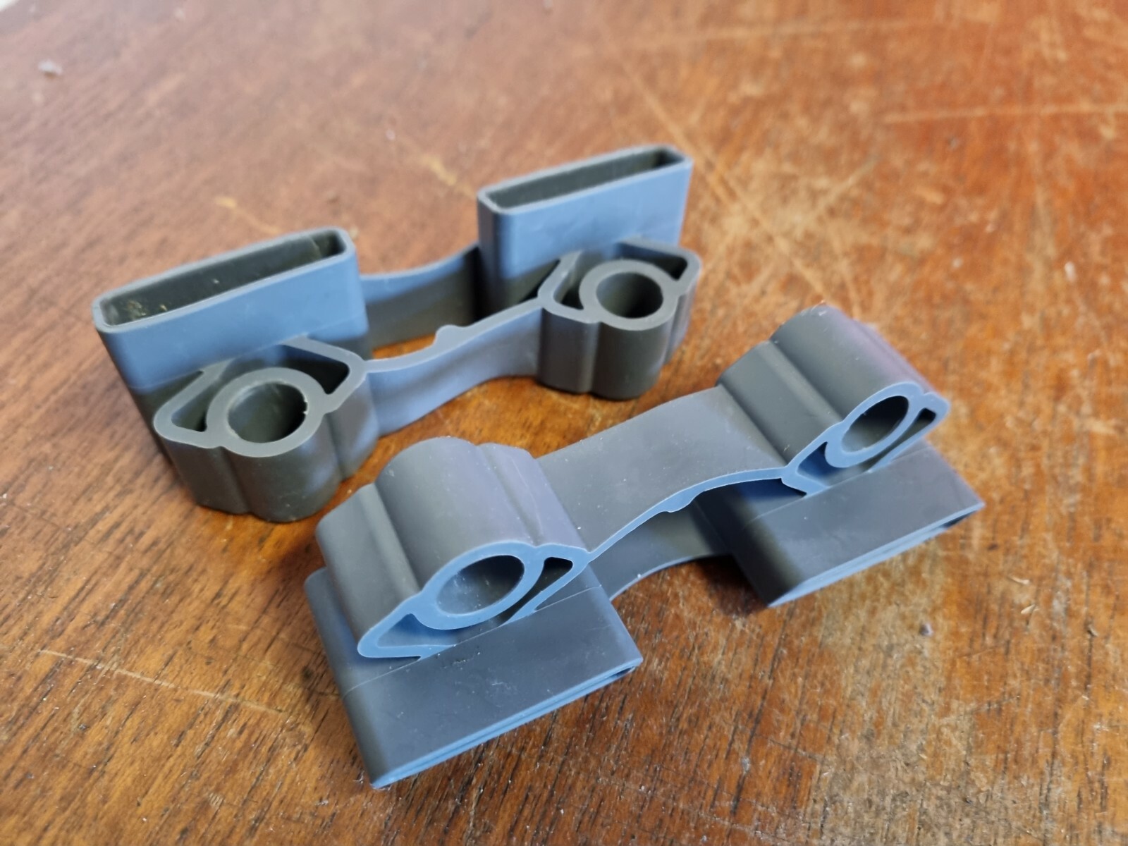 Pair of Twin Rubber Slat Holders for the Bed Slats 35mm x 8mm Slots