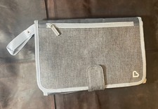 Munchkin Baby Portable Changing Mat PRE-OWNED IN GOOD CONDITION
