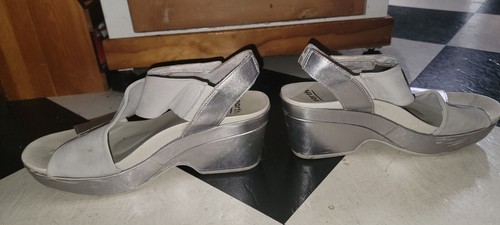 EARTH SHOES KHAYA KENDI SANDAL NICKLE SILVER SIZE 10 LEATHER STRAP CLOSURE - Picture 5 of 14