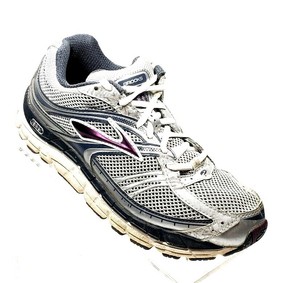 brooks shoes addiction 10