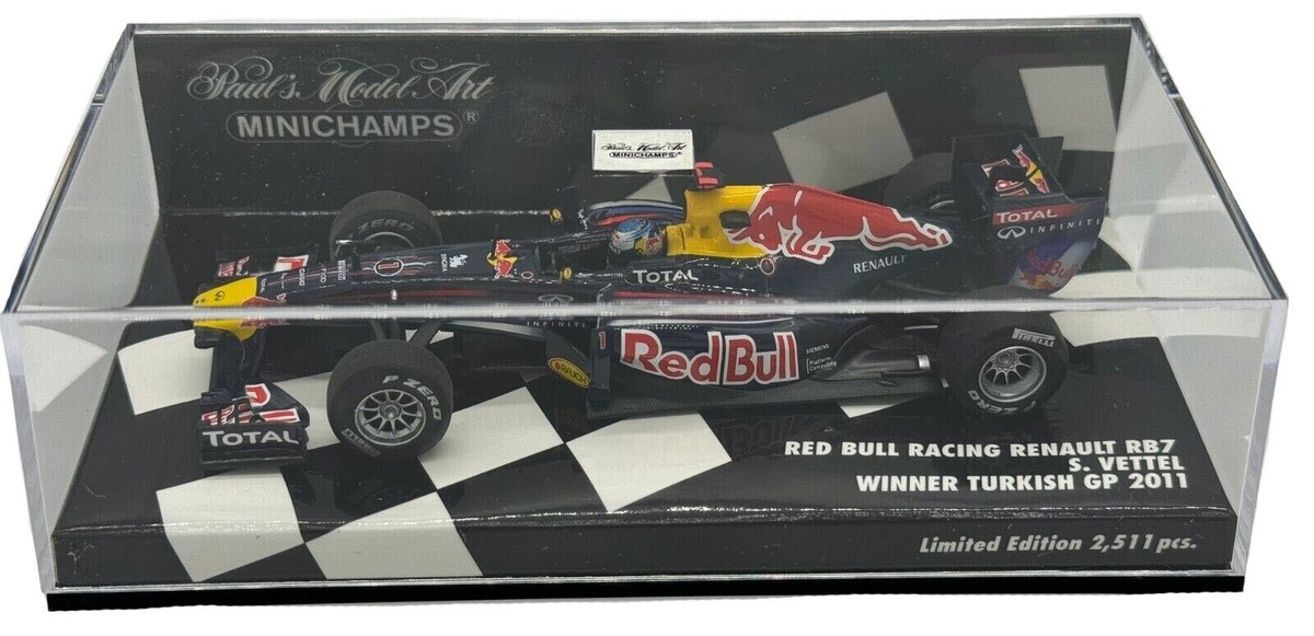 Minichamps Red Bull RB7 Winner Turkish GP 2011 - Sebastian Minichamps Red Bull RB7 Winner Turkish GP 2011 - Sebastian