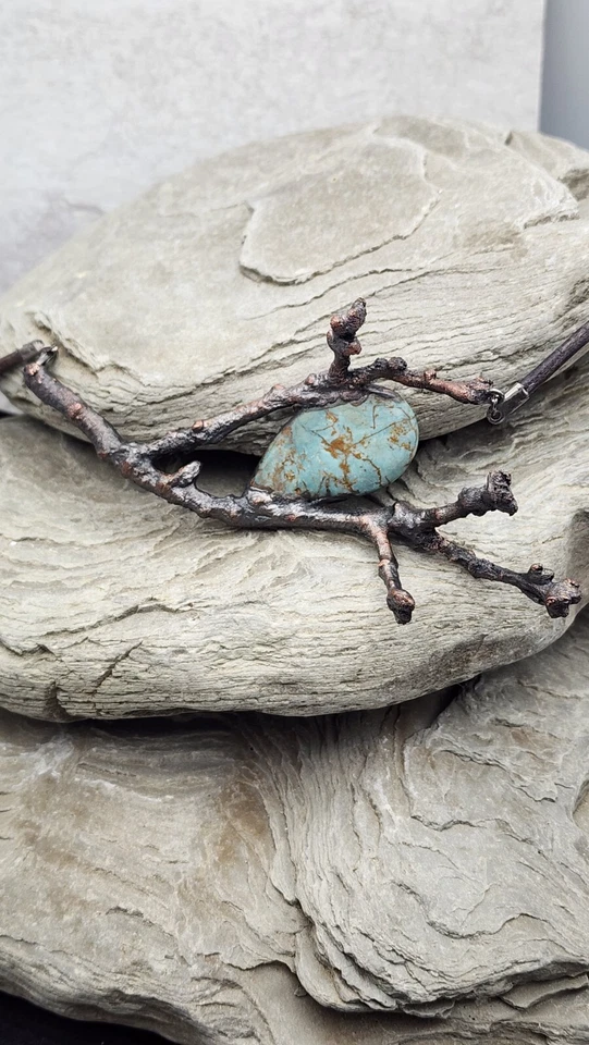 Joyería electroformada, cobre, palo de madera, turquesa, única, única en su tipo Foto 3 de 4