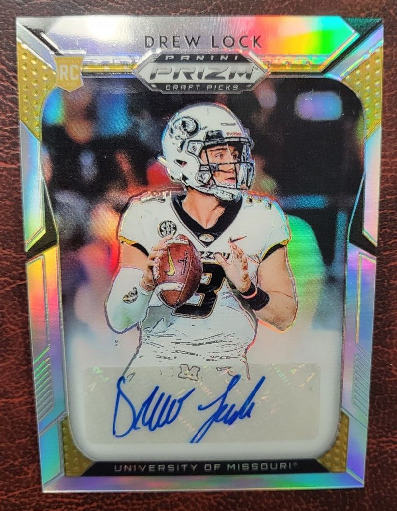 2019 PANINI PRIZM DRAFT PICKS DREW LOCK ROOKIE RC AUTOGRAPH #110 FOOTBALL CARD