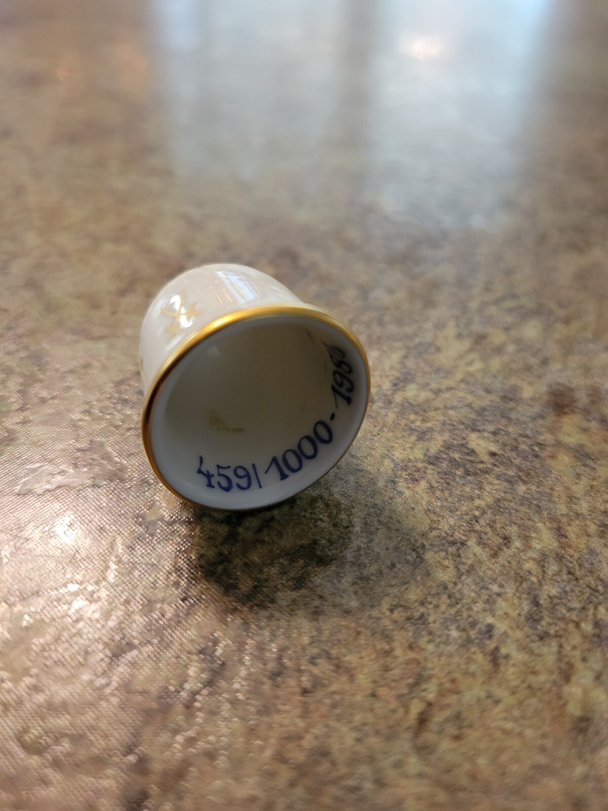 Vtg 1986 Porcelain White & Gold Floral Limited Edition 459/1000 MEISSEN Thimble