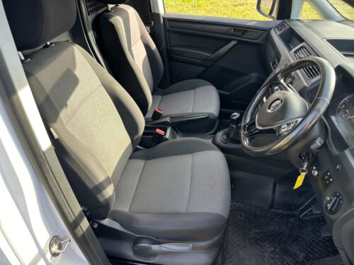 Volkswagen Caddy AWT Sports Van 2.0 TDI C20 BlueMotion Tech Trendline SWB Euro 6 - Picture 11 of 20
