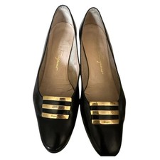 Salvatore Ferragamo vintage black leather heels size 8