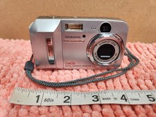 2005 Olympus Camedia D-595 Zoom Digital Camera 5.0 MP 3X Optical Zoom ESTATE