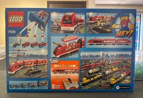 LEGO CITY: Passenger Train (7938)