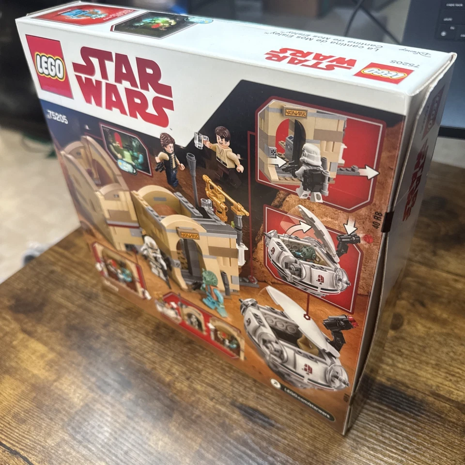 Lego Star Wars 75205 Mos Eisley Cantina sin abrir Foto 2 de 4