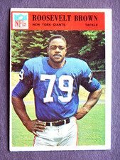 Roosevelt Brown #119 Philadelphia 1966 Football Card (New York Giants)*