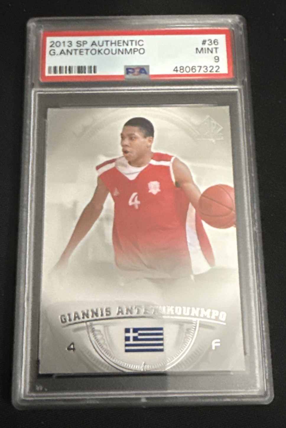 2013-14 Upper Deck SP AUTHENTIC Giannis Antetokounmpo #36 RC Rookie PSA 9 MINT