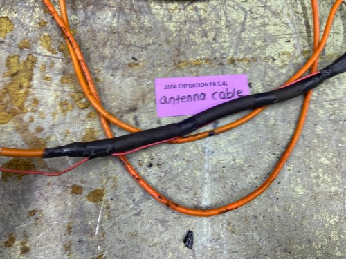 03-06 FORD EXPEDITION ANTENNA CABLE WITH AMPLIFIER DASH TO QUARTER GLASS - Foto 23 di 24