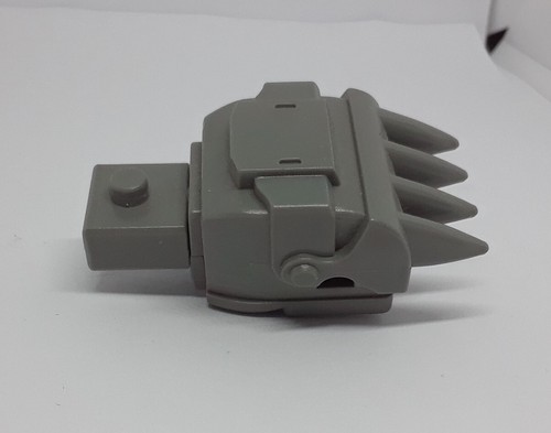 G1 Transformers Predaking Rampage Right Fist- Fist Only - Picture 2 of 3