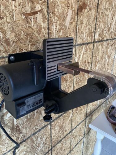 Belt Sander 1 x 30 In. Tilts 0 to 45° Angled Sanding 5 x 5 Inch Table 1/4 HP - Picture 14 of 24