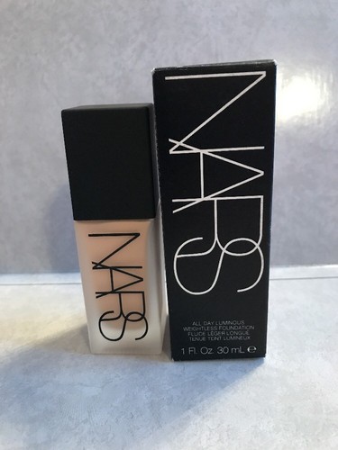 Nars All Day Luminous Weightless Foundation - Siberia  (Light 1) 1oz - Picture 1 of 2