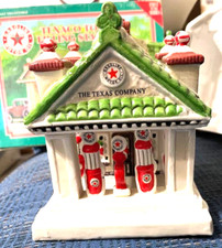 RARE 1995 TEXACO TOWN FILLING STATION FIRST IN SERIES PORCELAIN LIGHTED STATION