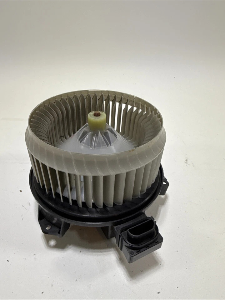 Soplador calentador aire acondicionado 13-15 Jaguar XF 2,0 L AT AC A/C HVAC USADO OEM Foto 4 de 4