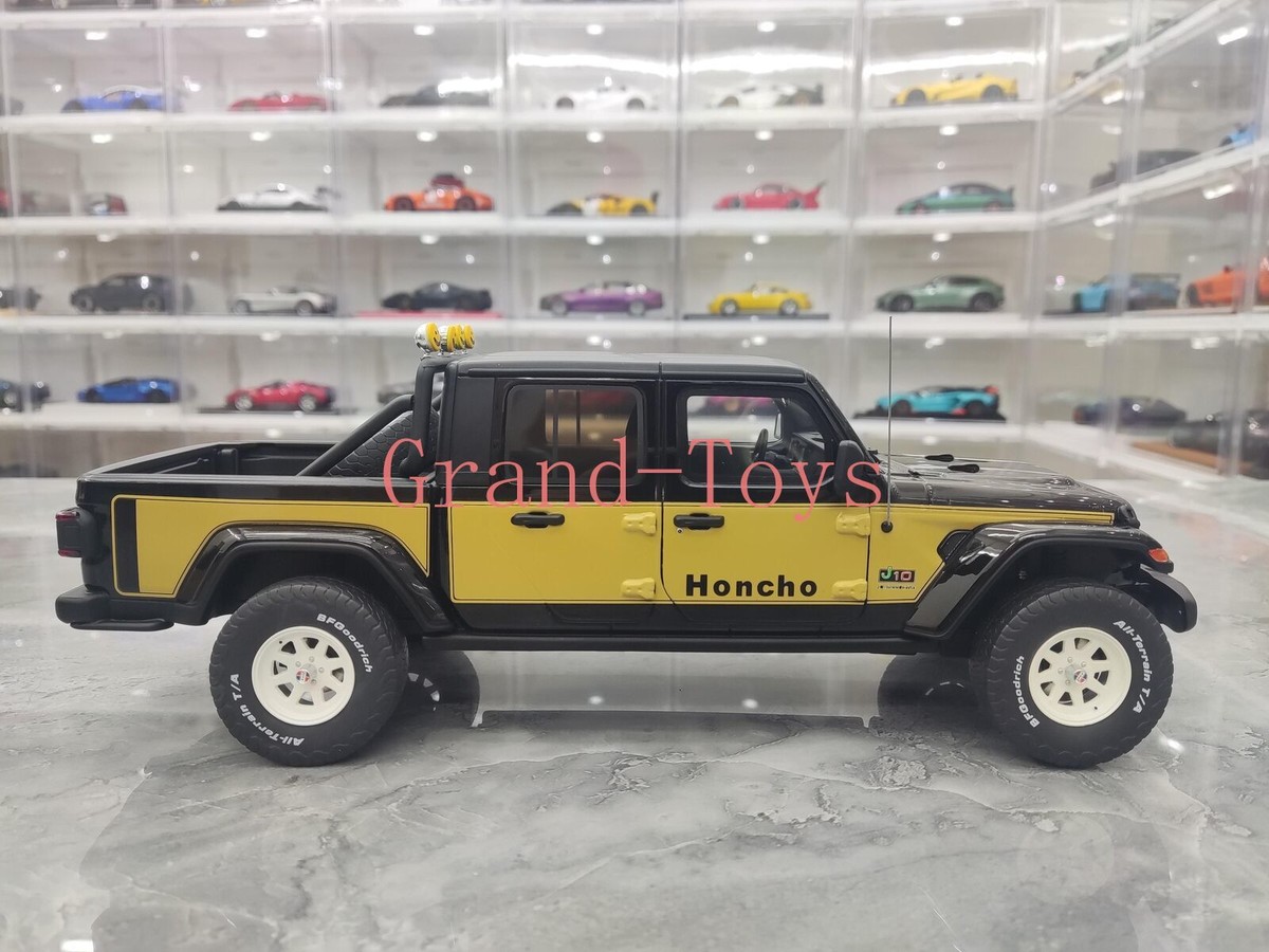 GT Spirit 1:18 Scale JEEP GLADIATOR Limited Resin Model Car