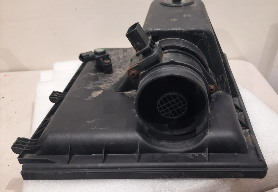 Dodge Freightliner Sprinter 2002-2006 caja de aire con Maf Foto 2 de 4