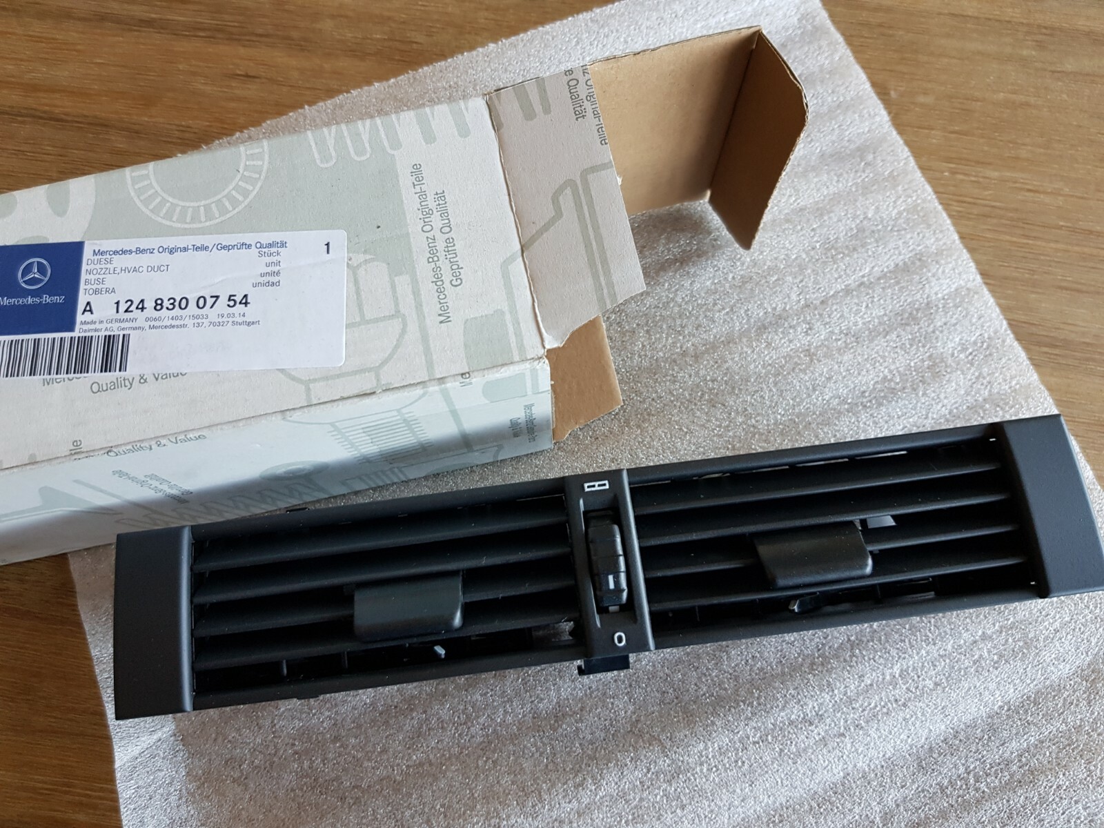 Genuine Mercedes-Benz W124 Center Console Vent A1248300754 LHD | eBay