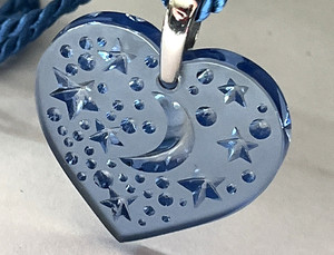 Pendentif Lalique En Cristal Vert Tilleul - Cabochon Signé - Occasion - Bijou Vintage Français