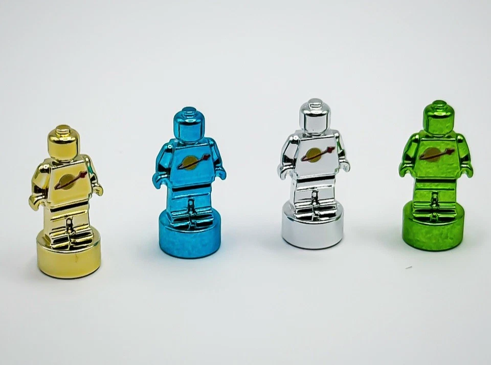 Lego Chrome Plated Minifigure Micro Trophy Statuette Classic Space 90398 New!! - Image 3 of 4