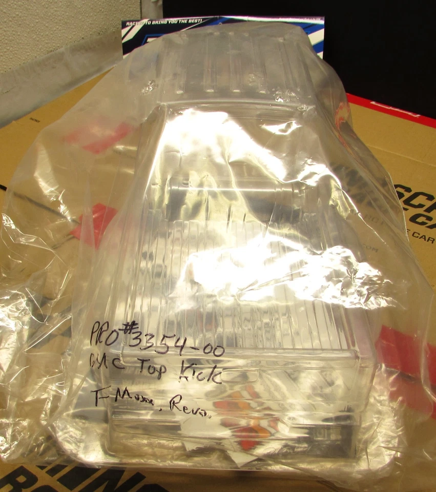 Proline GMC Top Kick Body  Brand New!  Clear #3354-00 12.4-inch wheelbase - Image 4 of 4