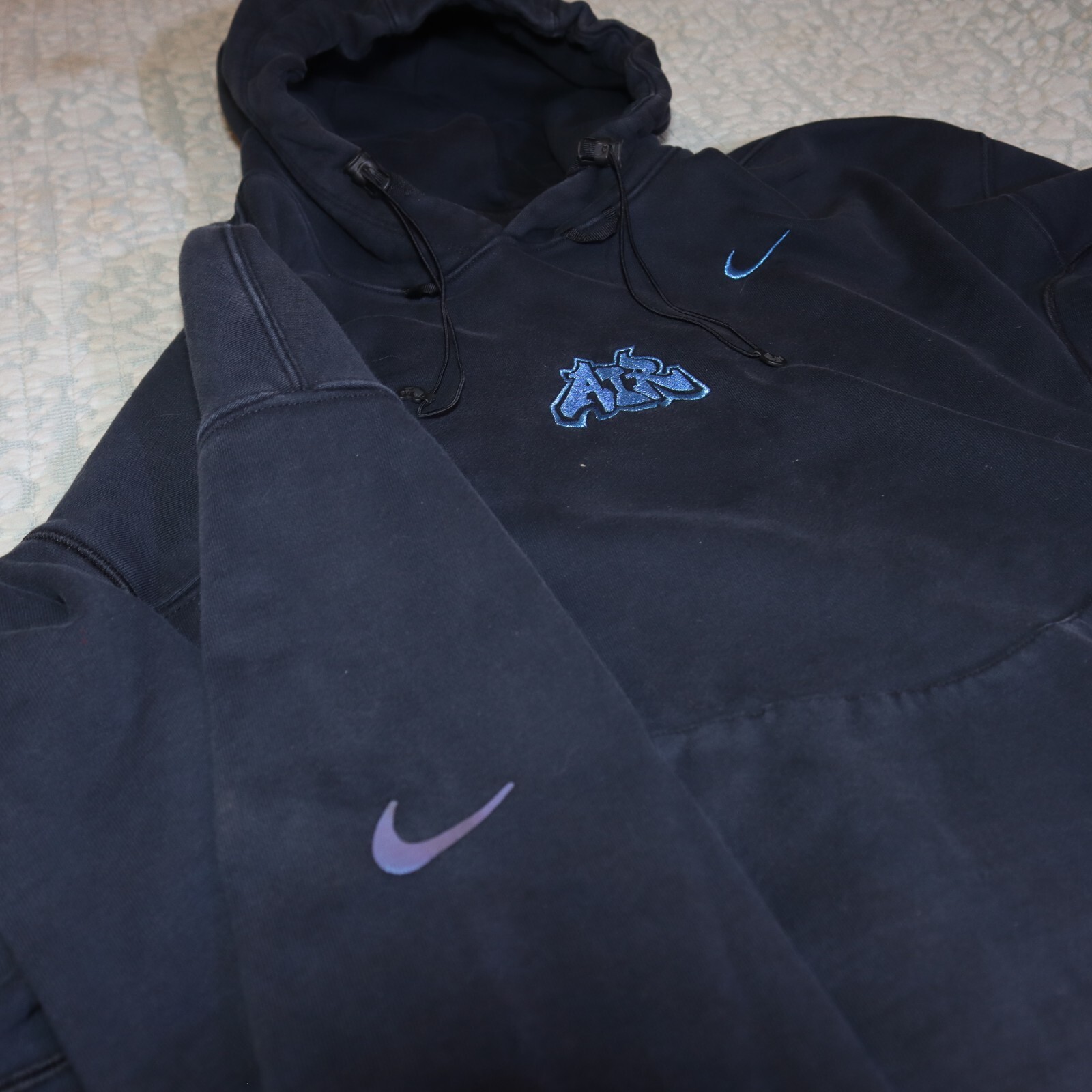 OFF WHITE X NIKE Felpa con cappuccio Off White NIKE x 006 taglia large nera cappuccio a levetta tasche con cerniera