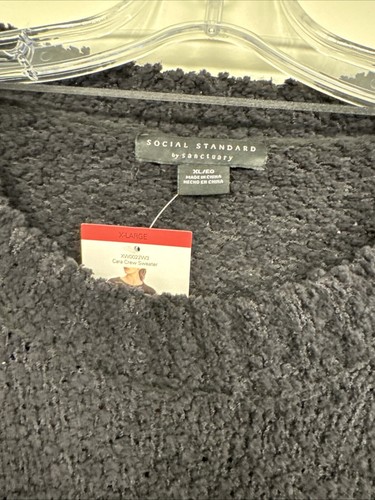 NEW WITH TAGS- Social Standard by Sanctuary Women's Cara Crew Sweater Black XL - Picture 2 of 3