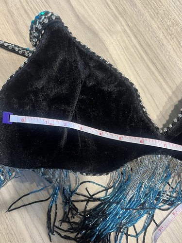 Costume danza del ventre professionale nero e verde acqua ricoperto di cristalli - Foto 15 di 15