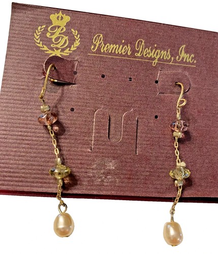Premier Designs Jewelry Madeline Dangle Pierced Earrings - Picture 2 of 3